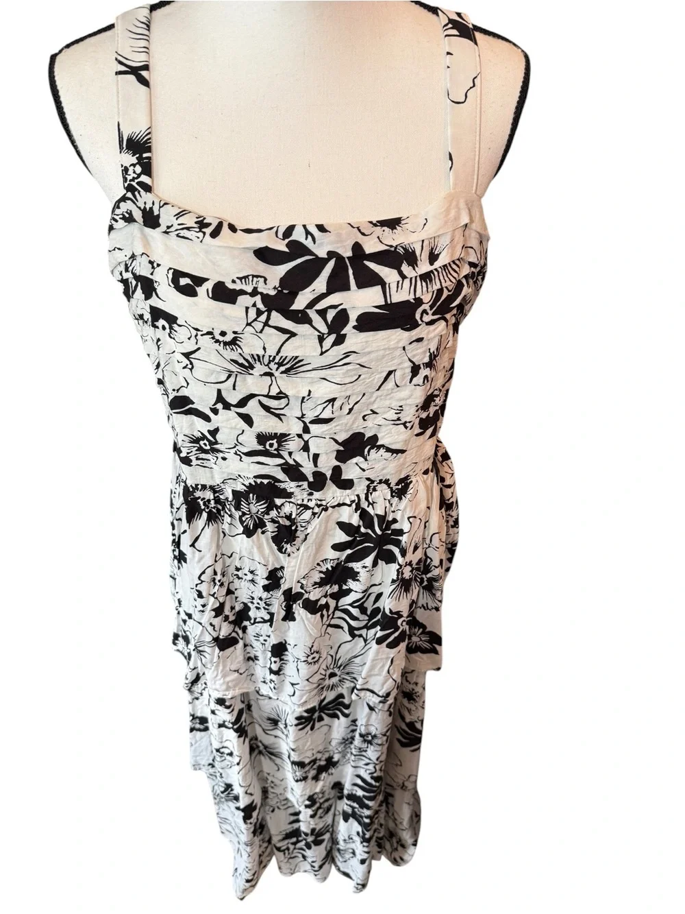 Abercrombie & Fitch Black and White Floral Tiered Maxi Dress, size XL